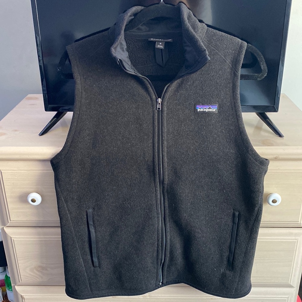 Womens dark Grey Patagonia Best size M